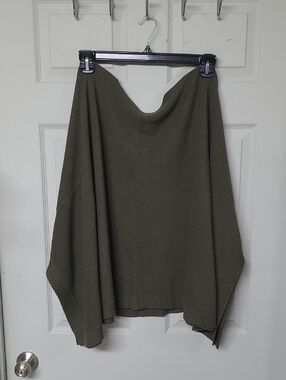 Lululemon Olive Green Knit Poncho OS Like New